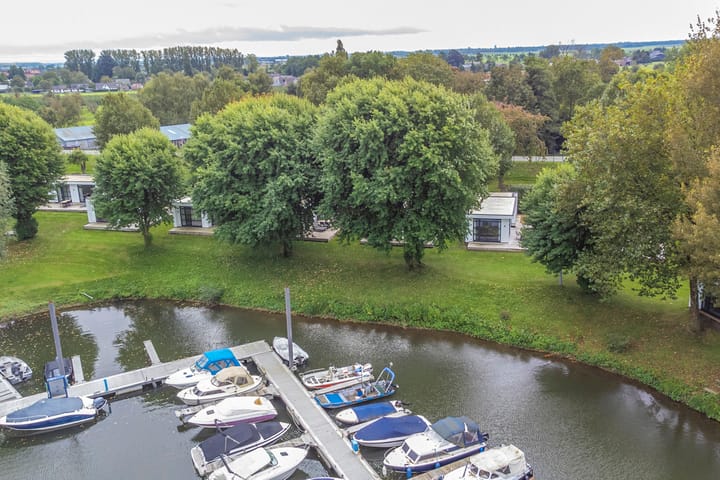 Vrijstaande woning te koop: Rijnbandijk 36-65, Maurik