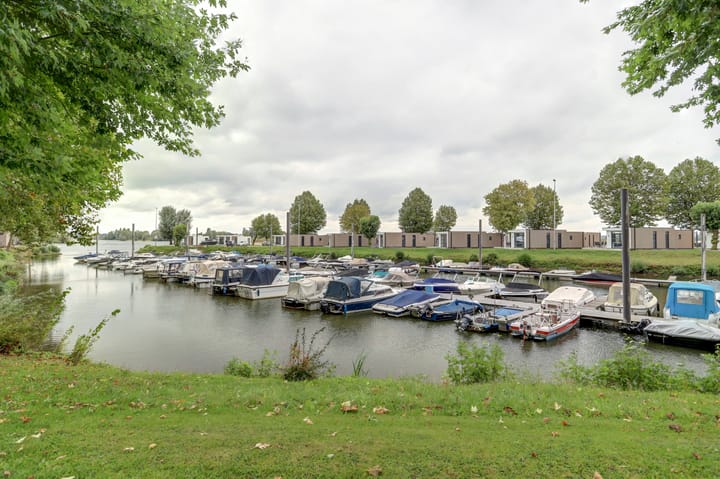 Vrijstaande woning te koop: Rijnbandijk 36-65, Maurik