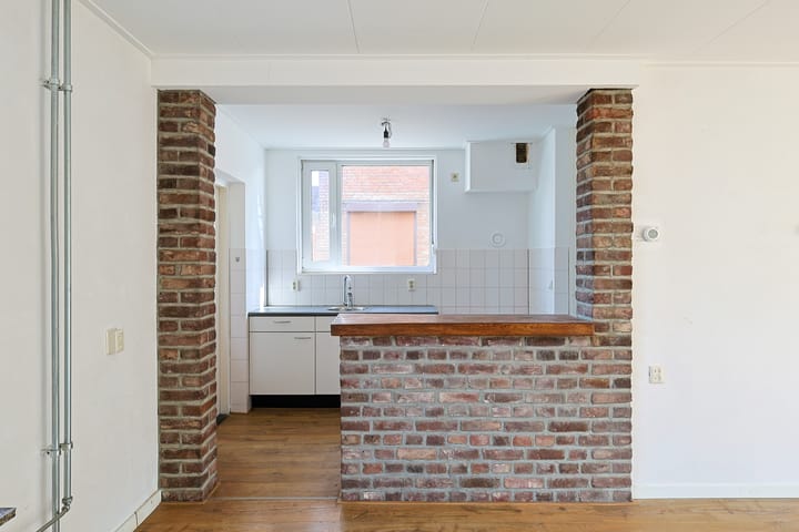 Twee-onder-één-kap te koop: Pastoor van Kanstraat 20, Guttecoven