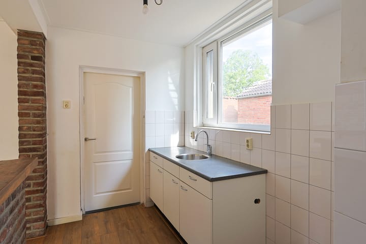 Twee-onder-één-kap te koop: Pastoor van Kanstraat 20, Guttecoven