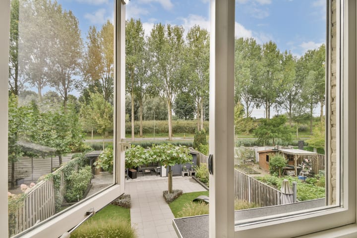 Tussenwoning te koop: Palissander 203, Dordrecht