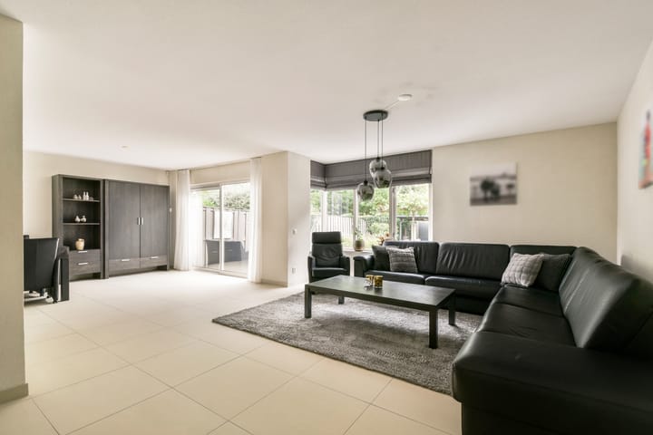 Tussenwoning te koop: Palissander 203, Dordrecht
