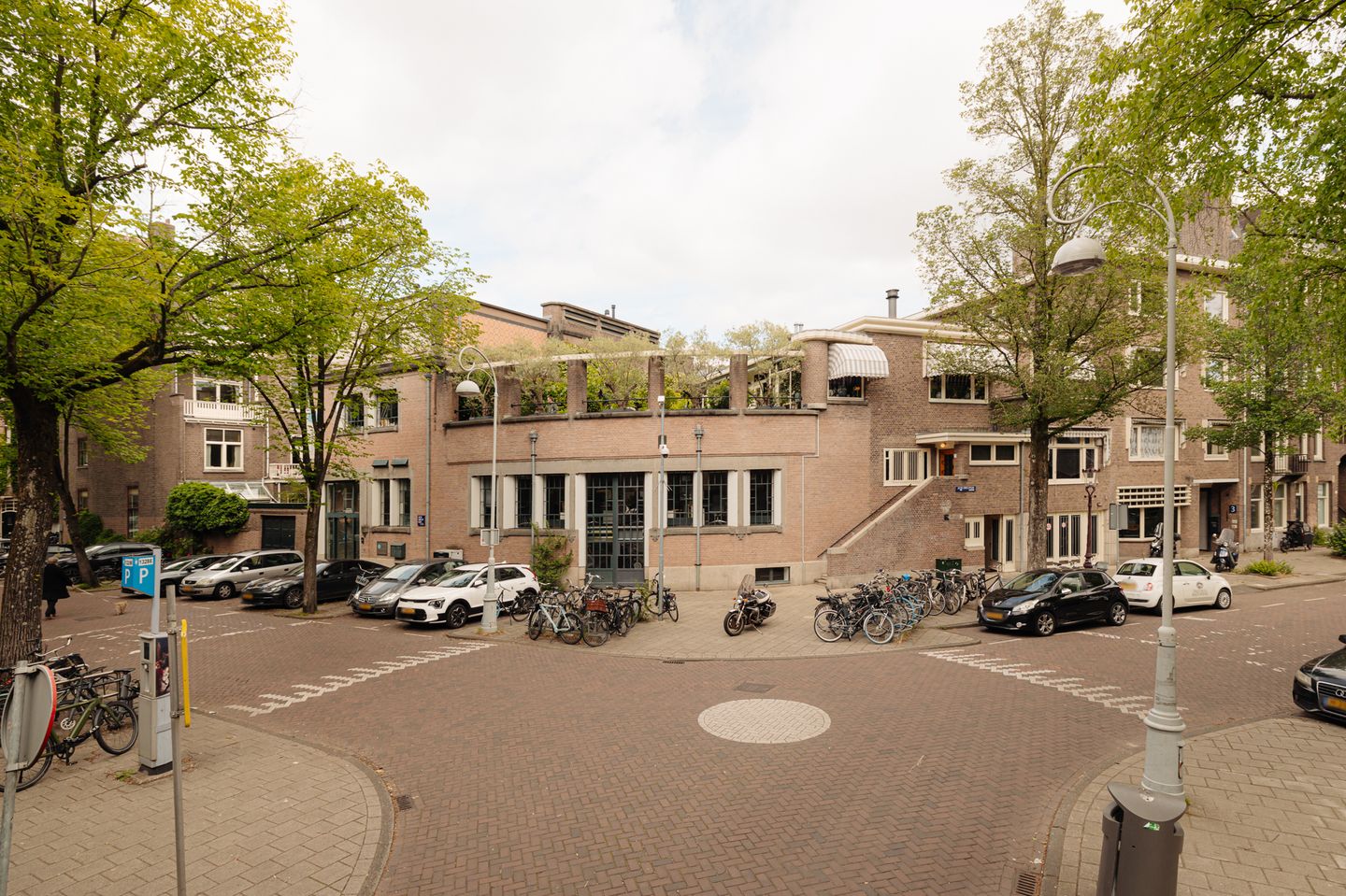 Bekijk foto 3 van Jacob Obrechtplein 1-3