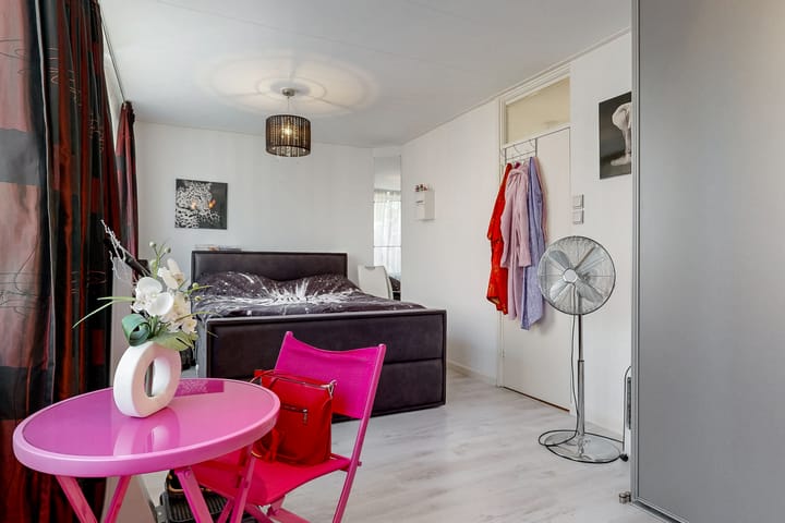 Tussenwoning te koop: Sluyterslaan 343, Nieuwegein