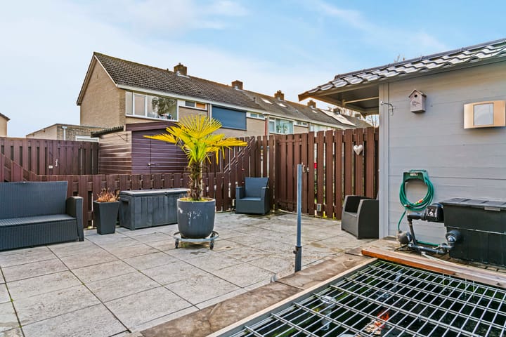 Tussenwoning te koop: Sluyterslaan 343, Nieuwegein