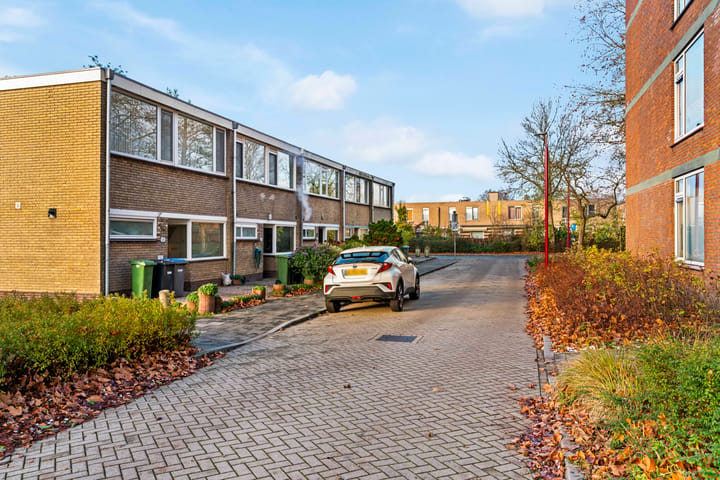 Tussenwoning te koop: Sluyterslaan 343, Nieuwegein