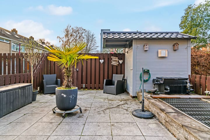 Tussenwoning te koop: Sluyterslaan 343, Nieuwegein