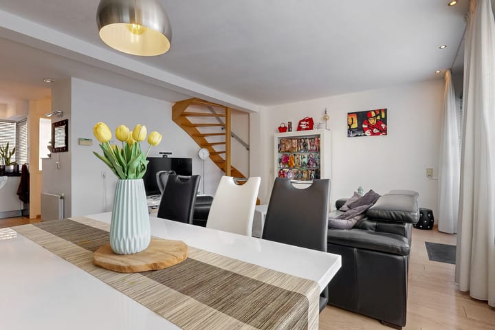 Tussenwoning te koop: Sluyterslaan 343, Nieuwegein