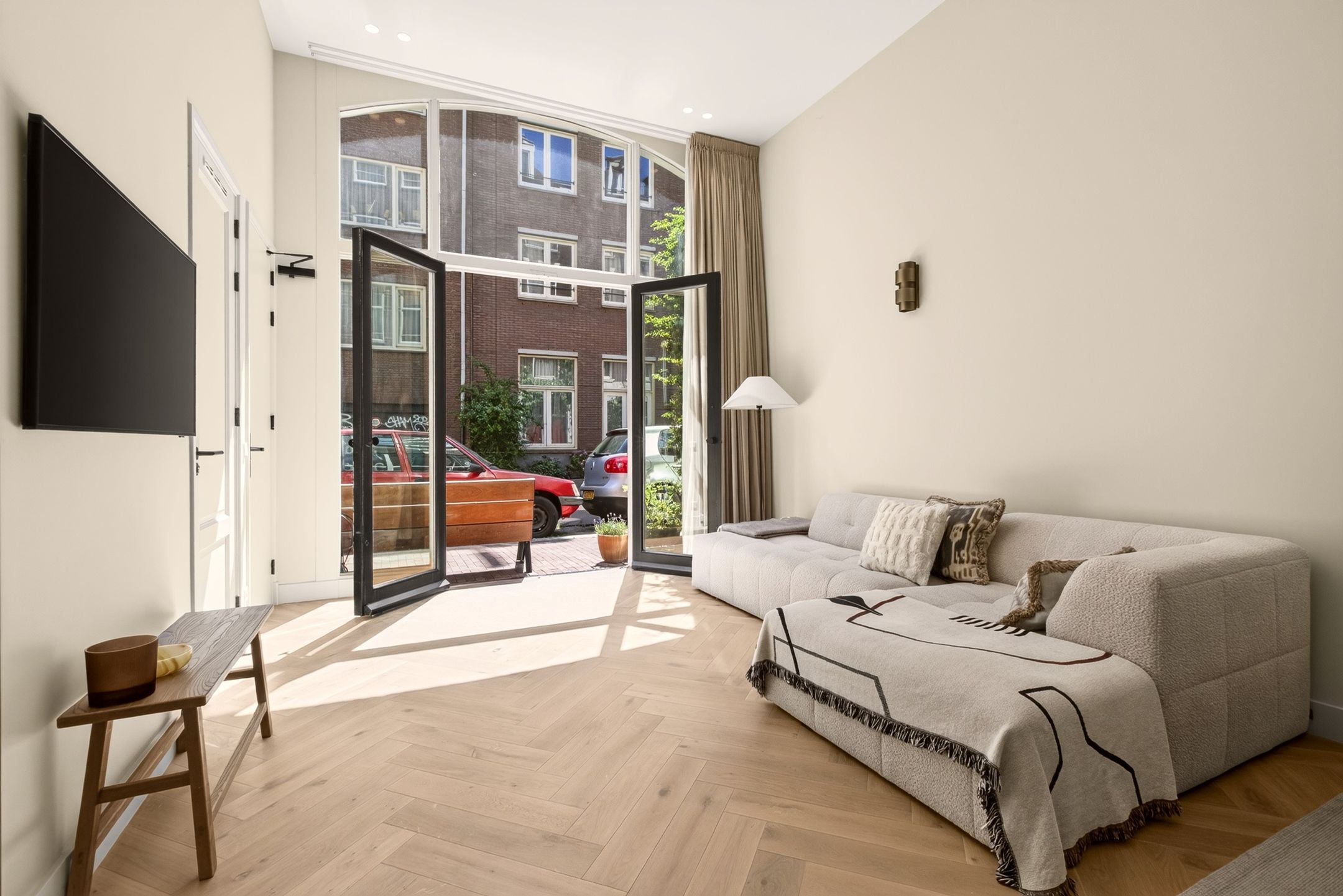 Photo 3 of Fokke Simonszstraat 73-A