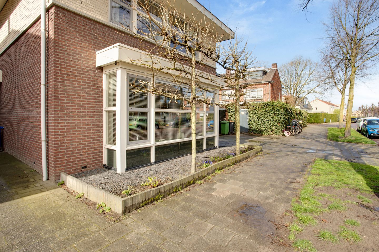 Foto 10 van Floresstraat 3