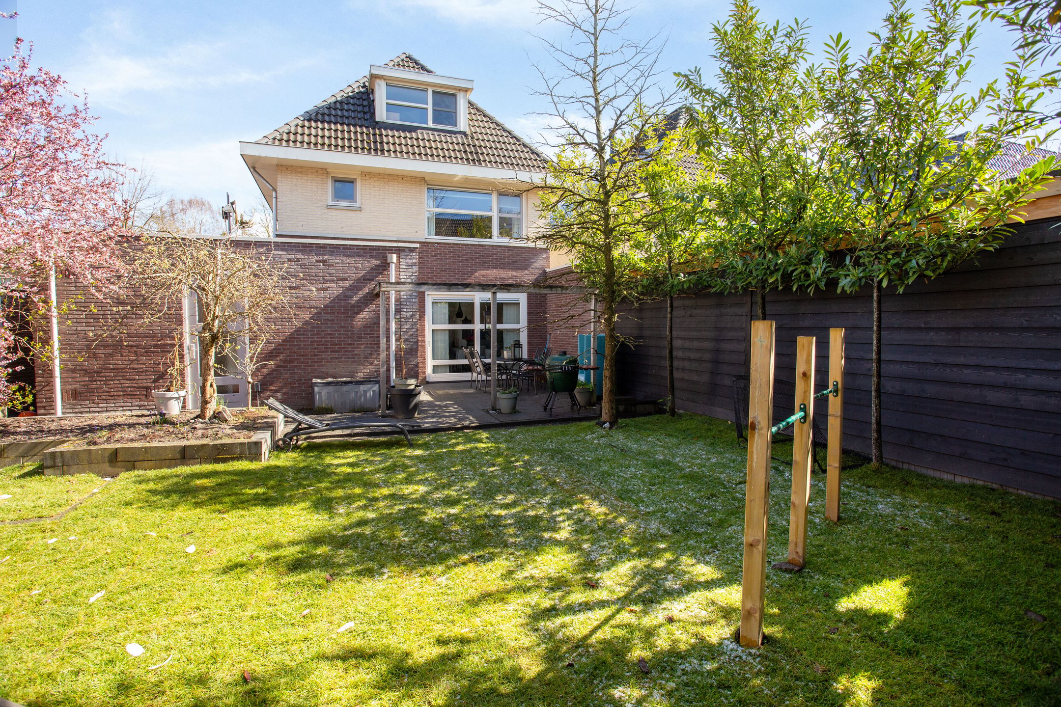 Foto 42 van Floresstraat 3