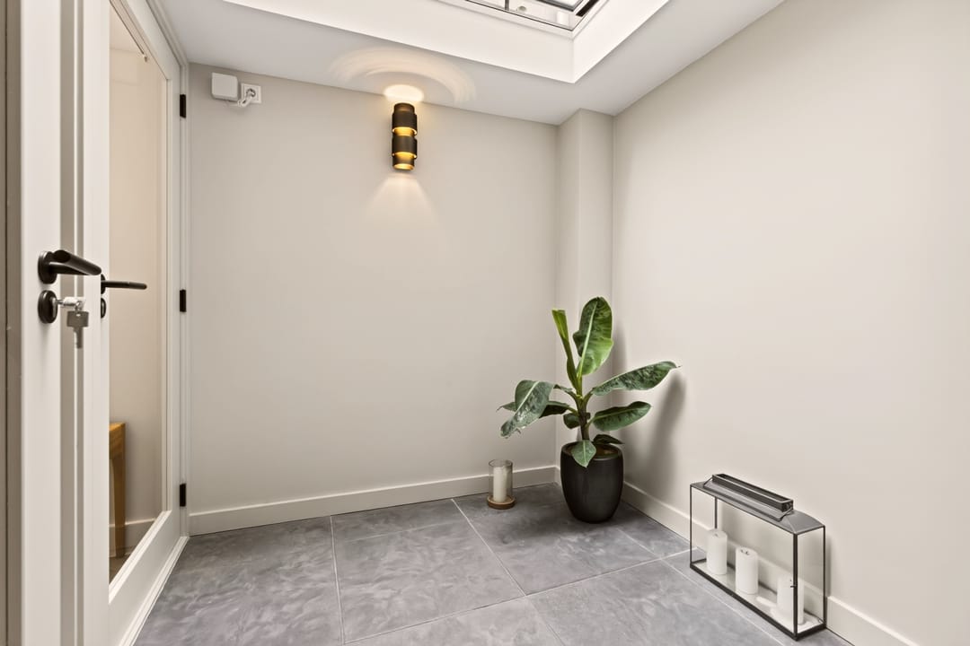 Photo 17 of Fokke Simonszstraat 73-A