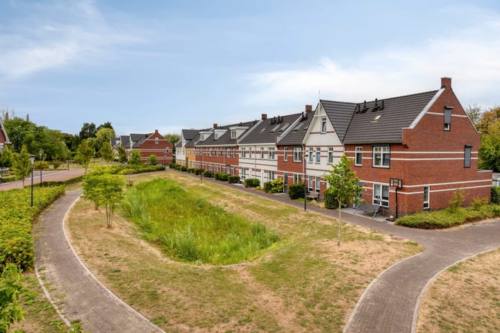 Foto 4 van Tinbergenplantsoen 37