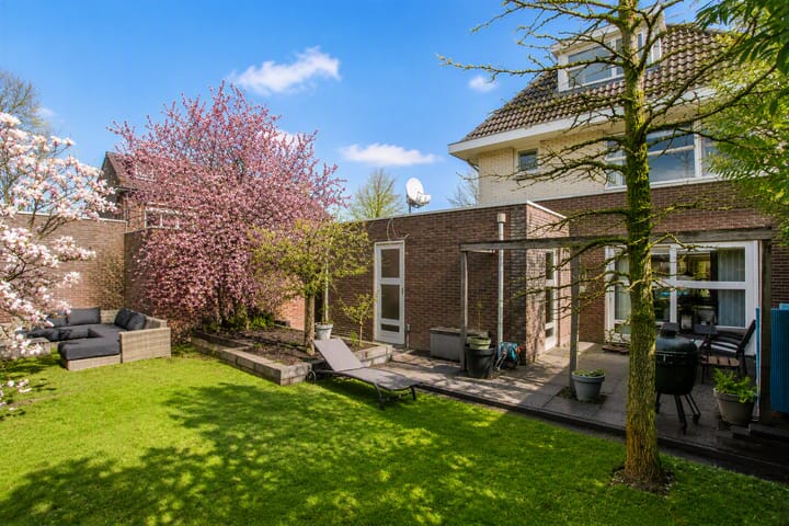 Foto 4 van Floresstraat 3
