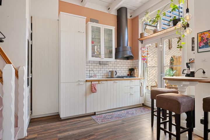 Hoekwoning te koop: Kerkgracht 13, Sneek