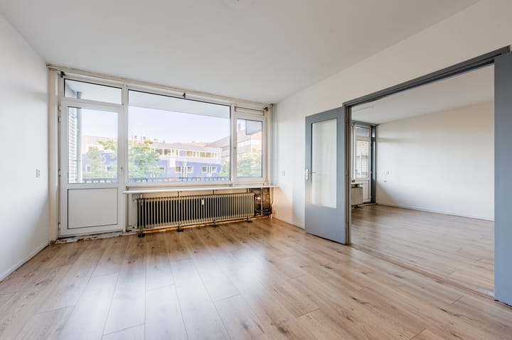 Appartement te koop: Ouddiemerlaan 231, Diemen