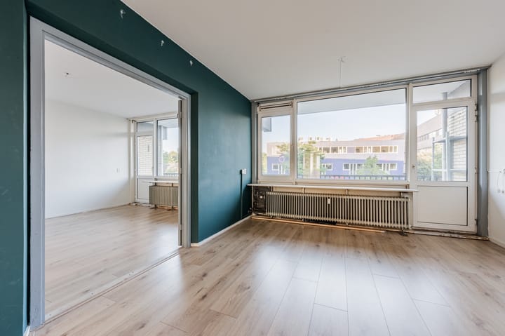Appartement te koop: Ouddiemerlaan 231, Diemen