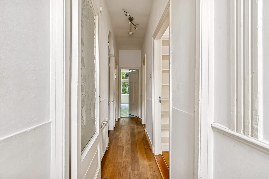 Photo 8 of Justus van Effenstraat 23