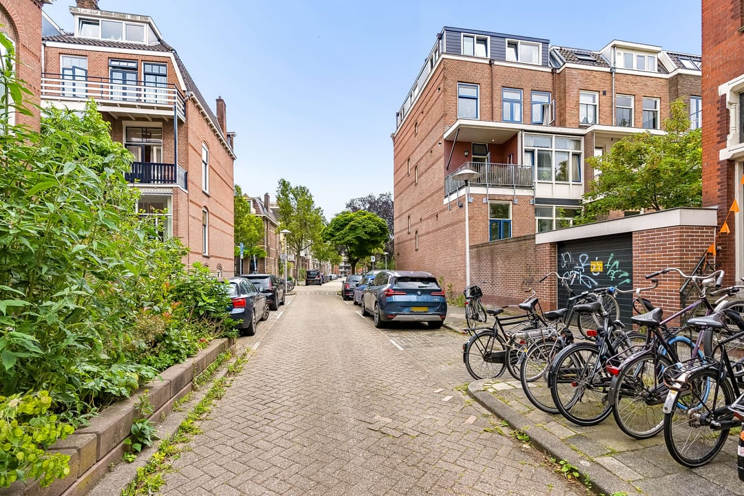 Photo 46 of Justus van Effenstraat 23