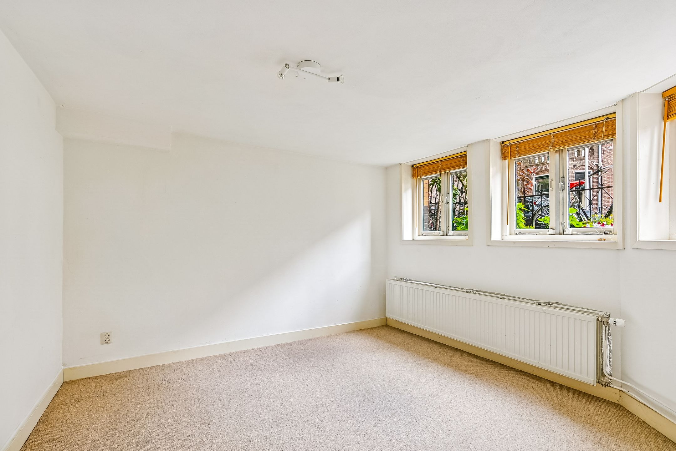 Photo 27 of Justus van Effenstraat 23