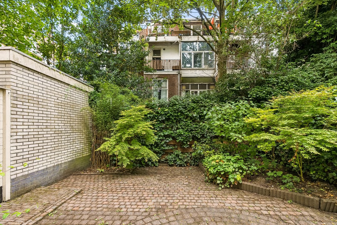 Photo 41 of Justus van Effenstraat 23