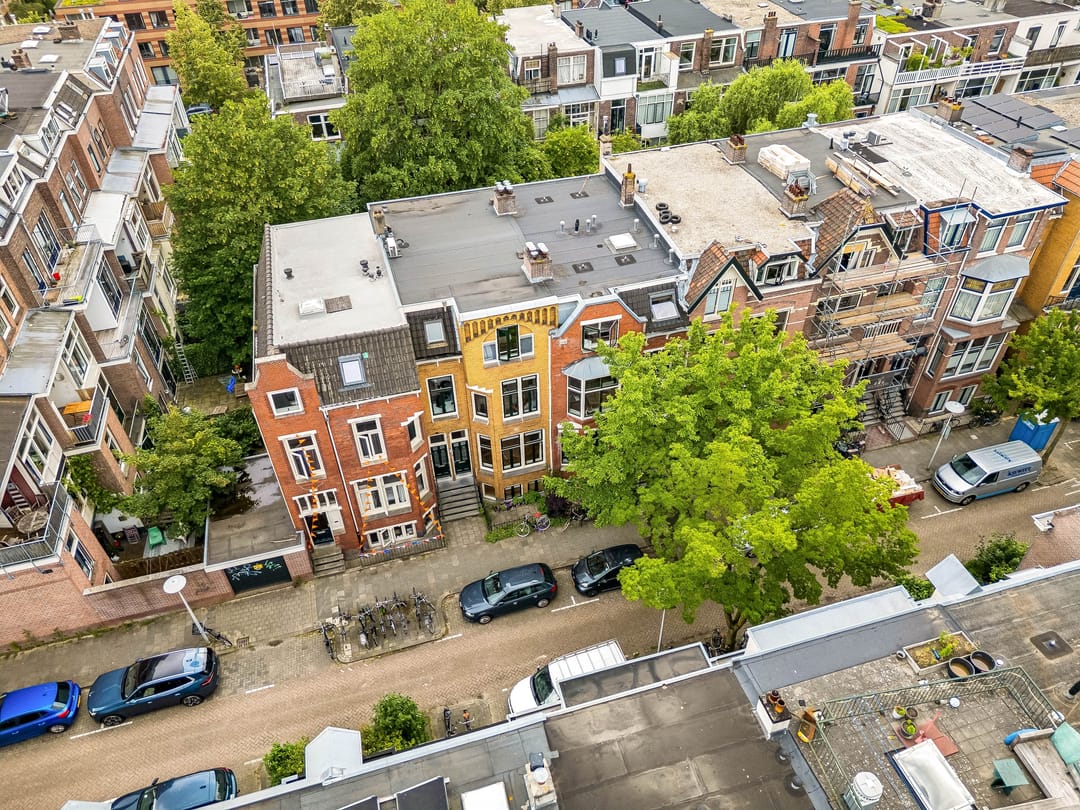Photo 43 of Justus van Effenstraat 23