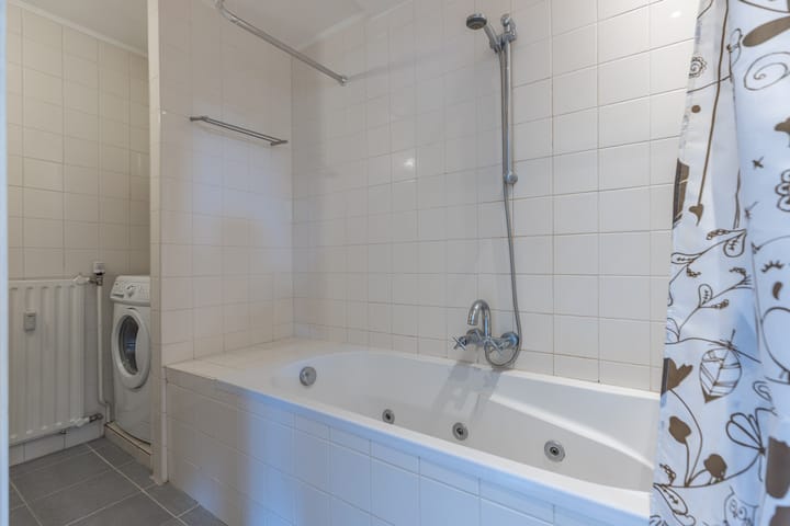 Appartement te koop: Eslaan 72, Bussum