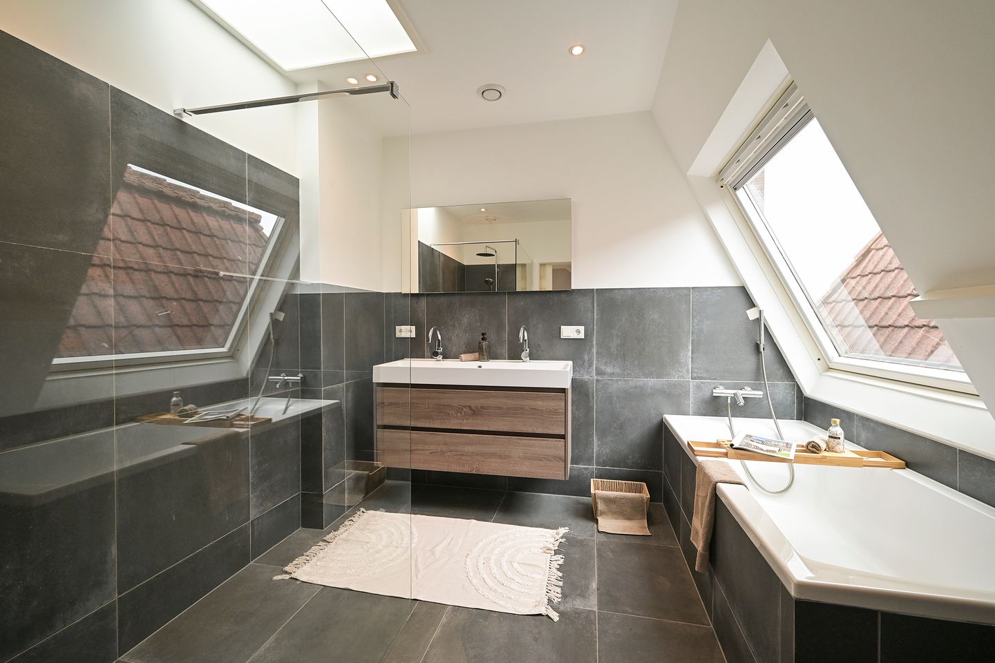 Photo 49 of Laan Copes van Cattenburch 62-C
