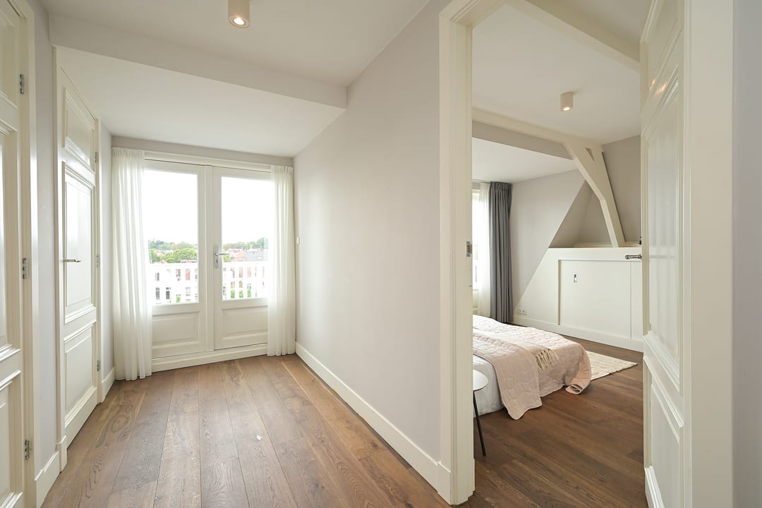 Photo 37 of Laan Copes van Cattenburch 62-C