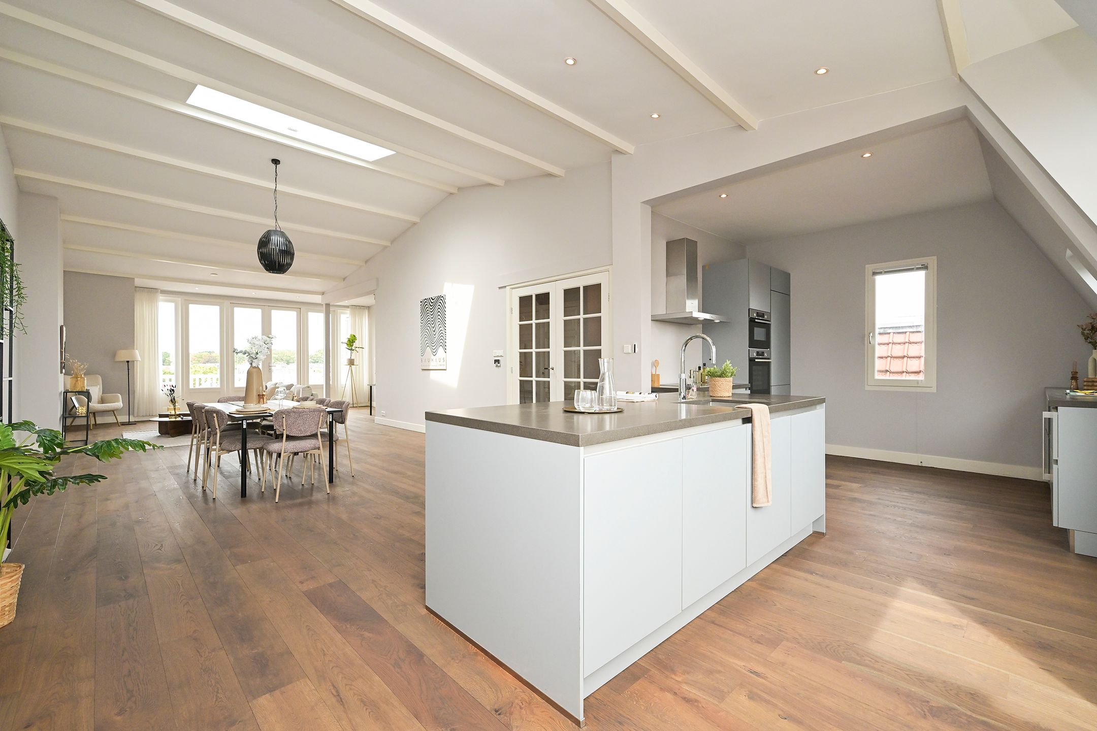 Photo 30 of Laan Copes van Cattenburch 62-C