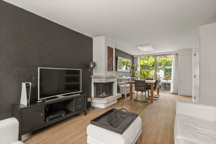 Tussenwoning te koop: Anne Franklaan 30, Bilthoven