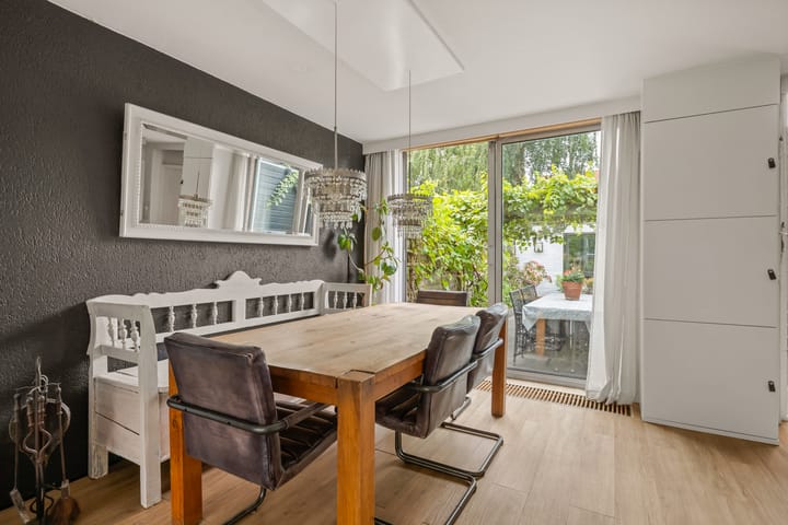 Tussenwoning te koop: Anne Franklaan 30, Bilthoven
