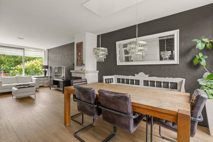 Tussenwoning te koop: Anne Franklaan 30, Bilthoven