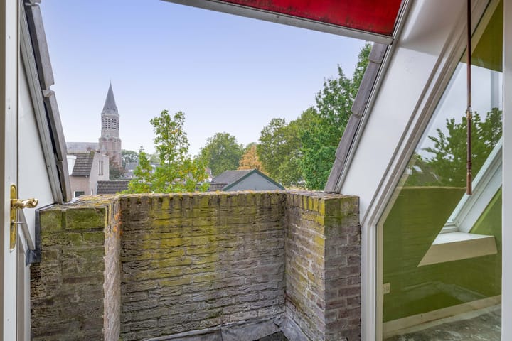 Photo 4 of Vincent van Goghstraat 3-A
