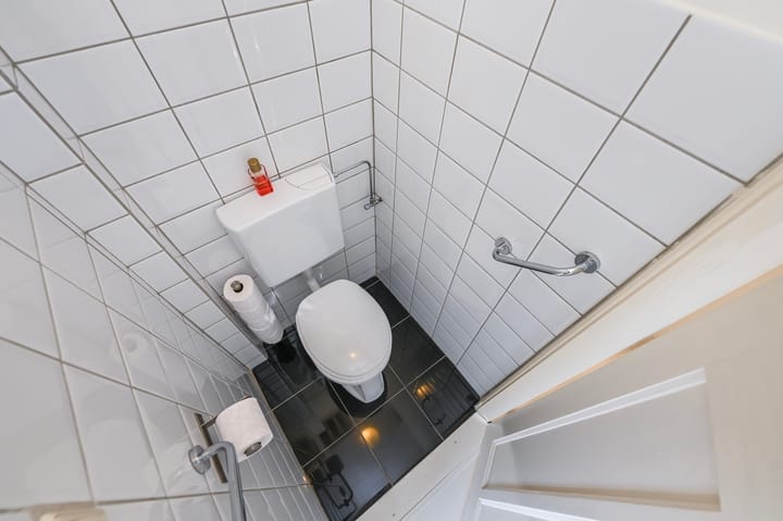 Appartement te koop: van de Wateringelaan 211, Voorburg