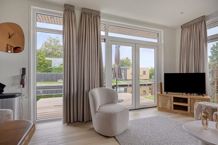 Vrijstaande woning te koop: Herenweg 276B26, Vinkeveen