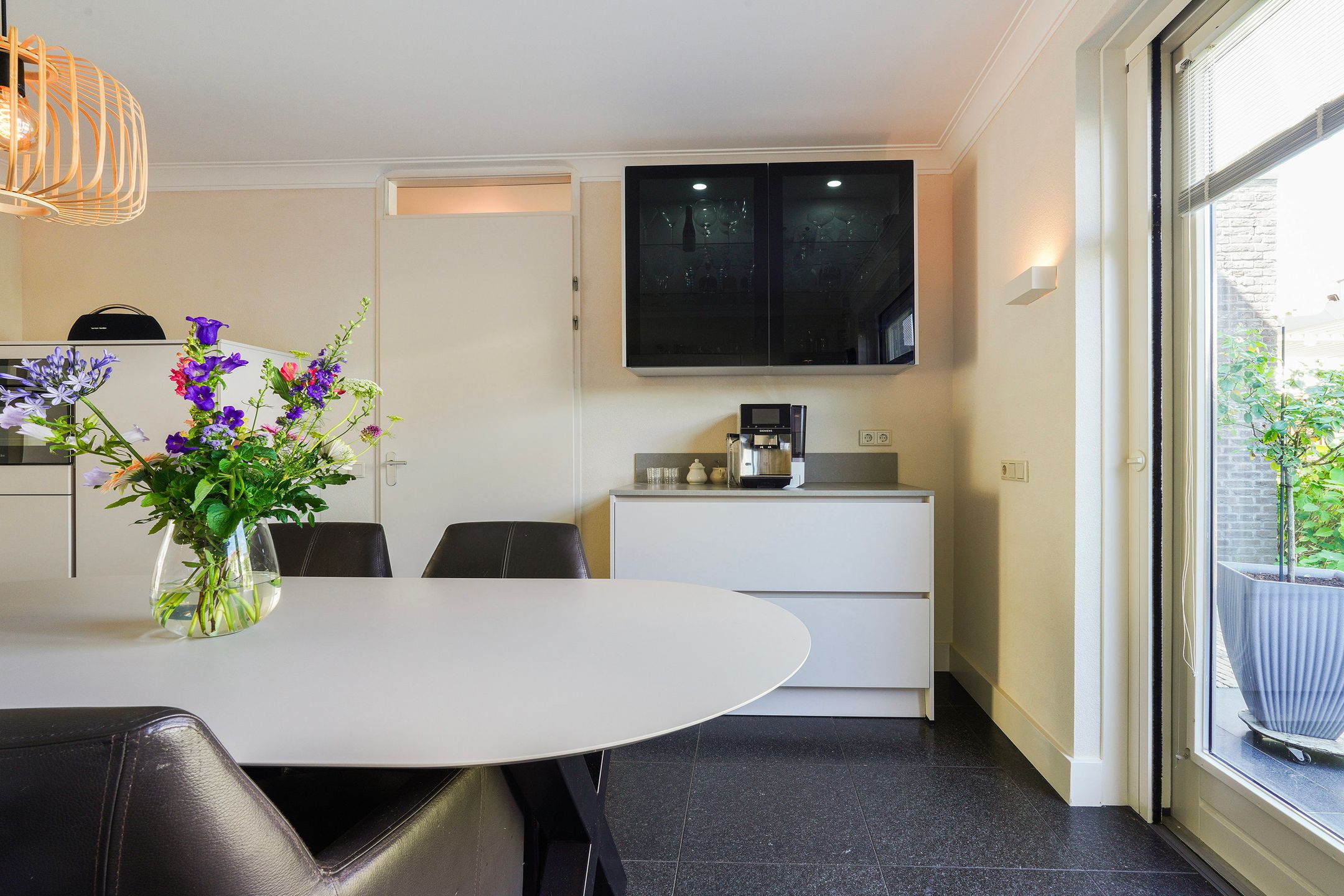 Photo 24 of Einsteinstraat 63