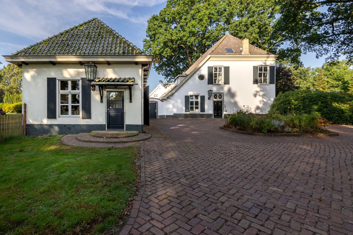 View photo 3 of Rijksweg 16