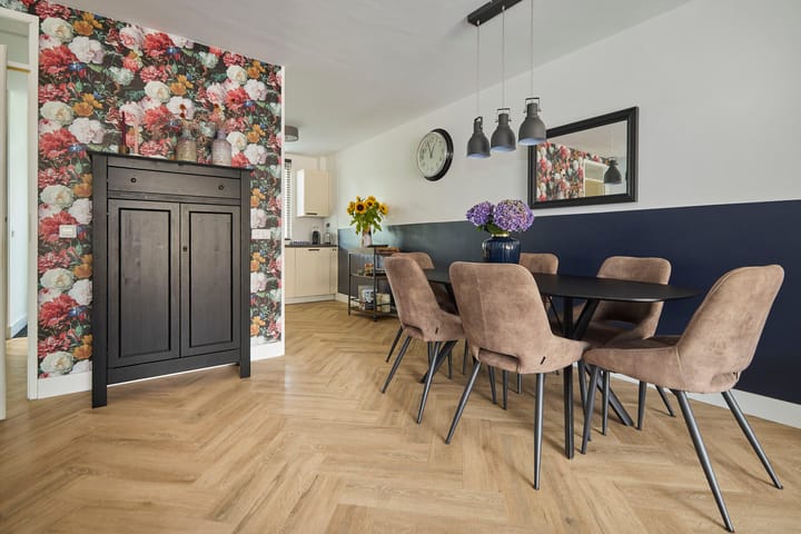 Tussenwoning te koop: Else Mauhsstraat 7, Leiden