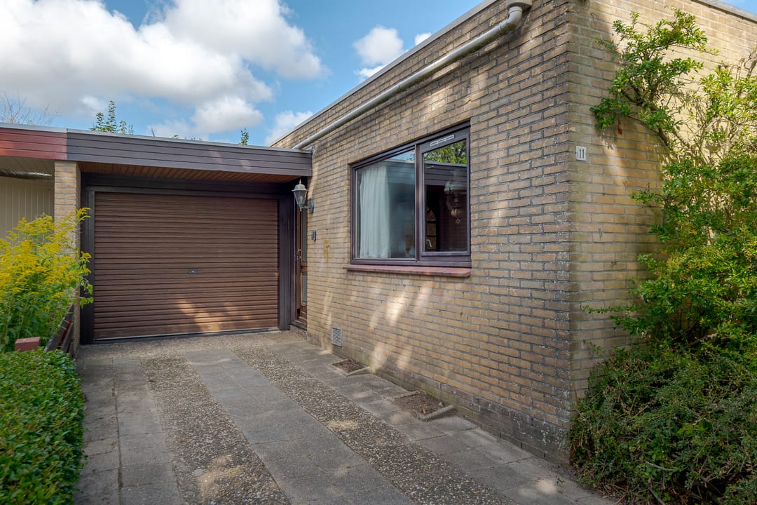 Photo 7 of Leliestraat 11
