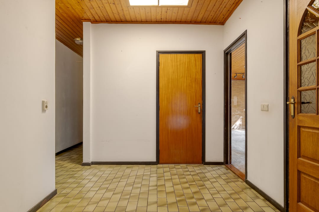Photo 11 of Leliestraat 11
