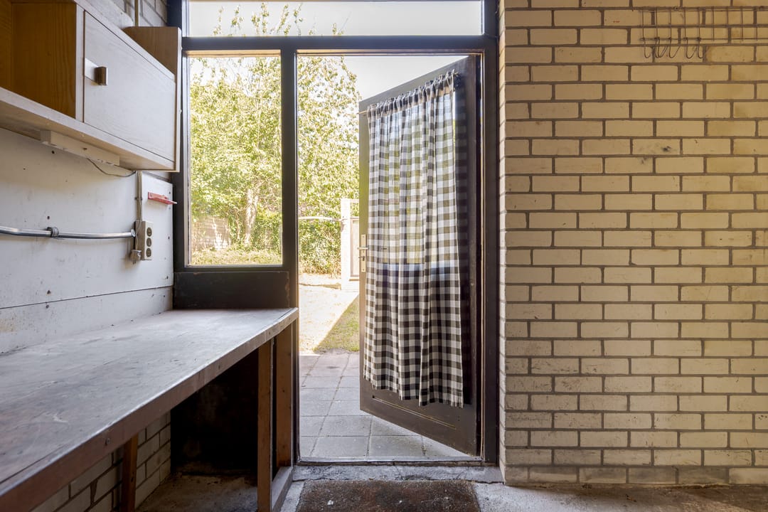 Photo 41 of Leliestraat 11
