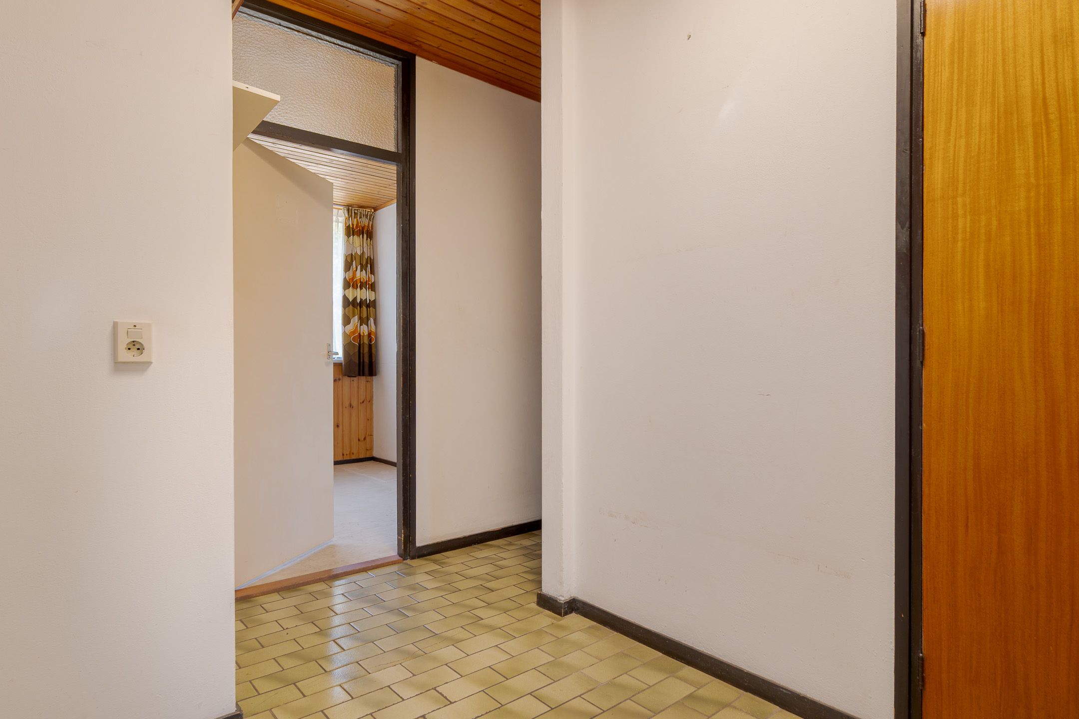 Photo 24 of Leliestraat 11