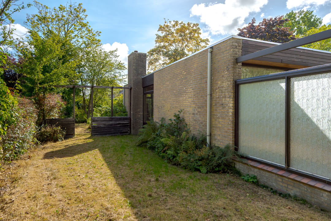 Photo 46 of Leliestraat 11