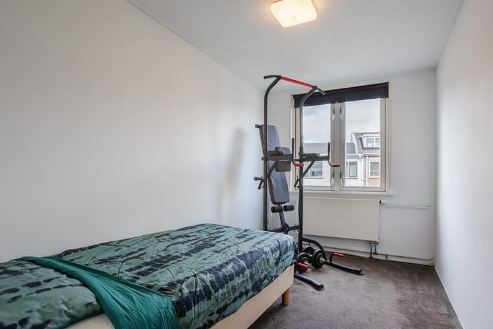 Tussenwoning te koop: Molenweg 143, Zwolle