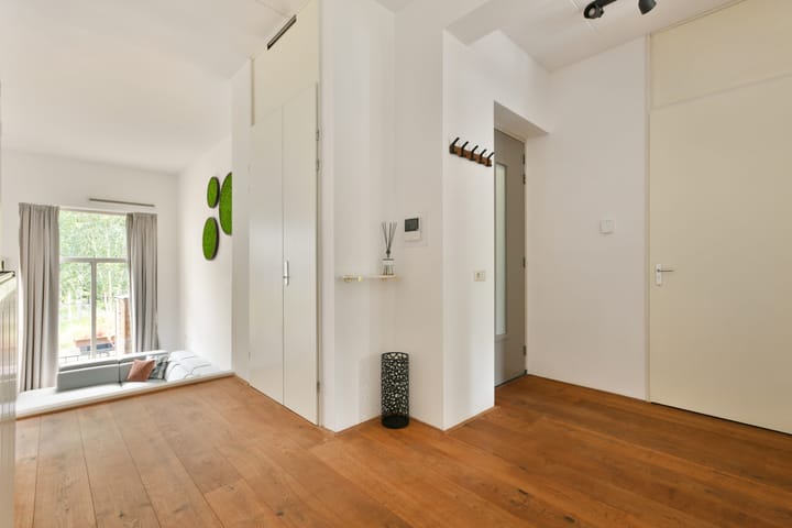 Foto 4 van Maassluisstraat 1