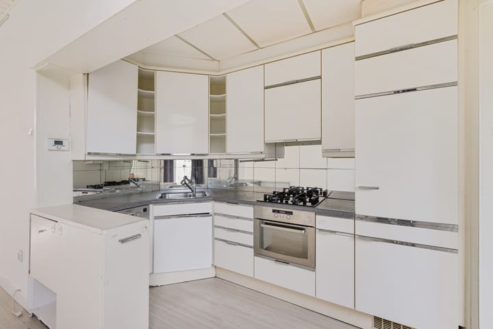 Tussenwoning te koop: Surinamestraat 33, Utrecht