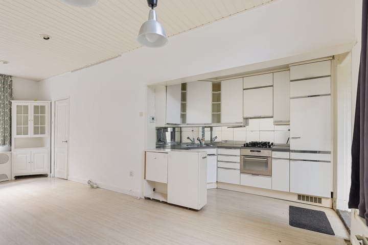Tussenwoning te koop: Surinamestraat 33, Utrecht