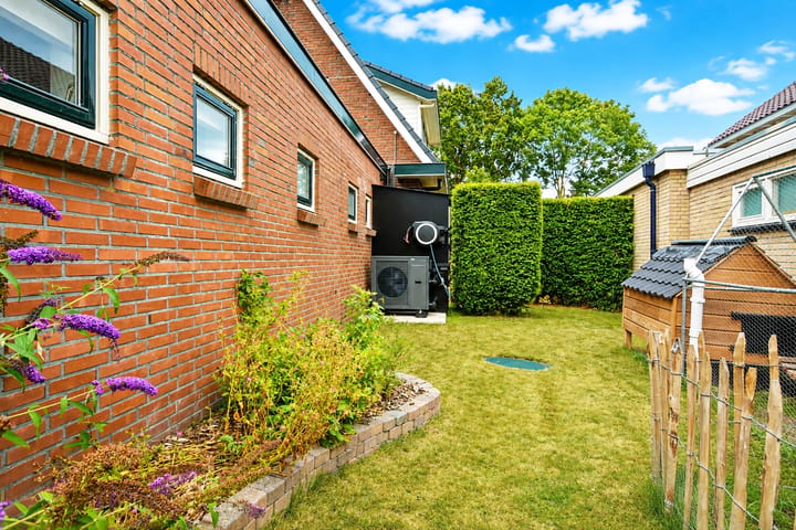 Vrijstaande woning te koop: Easterein 16, Garyp