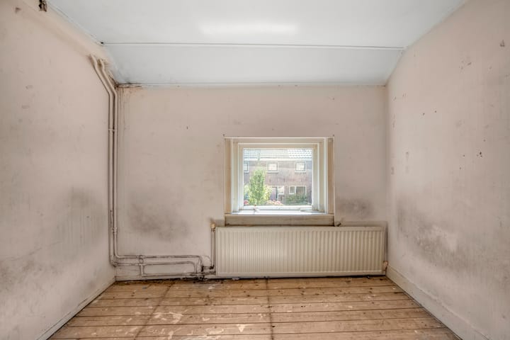 Tussenwoning te koop: Molenstraat 60, Zoetermeer